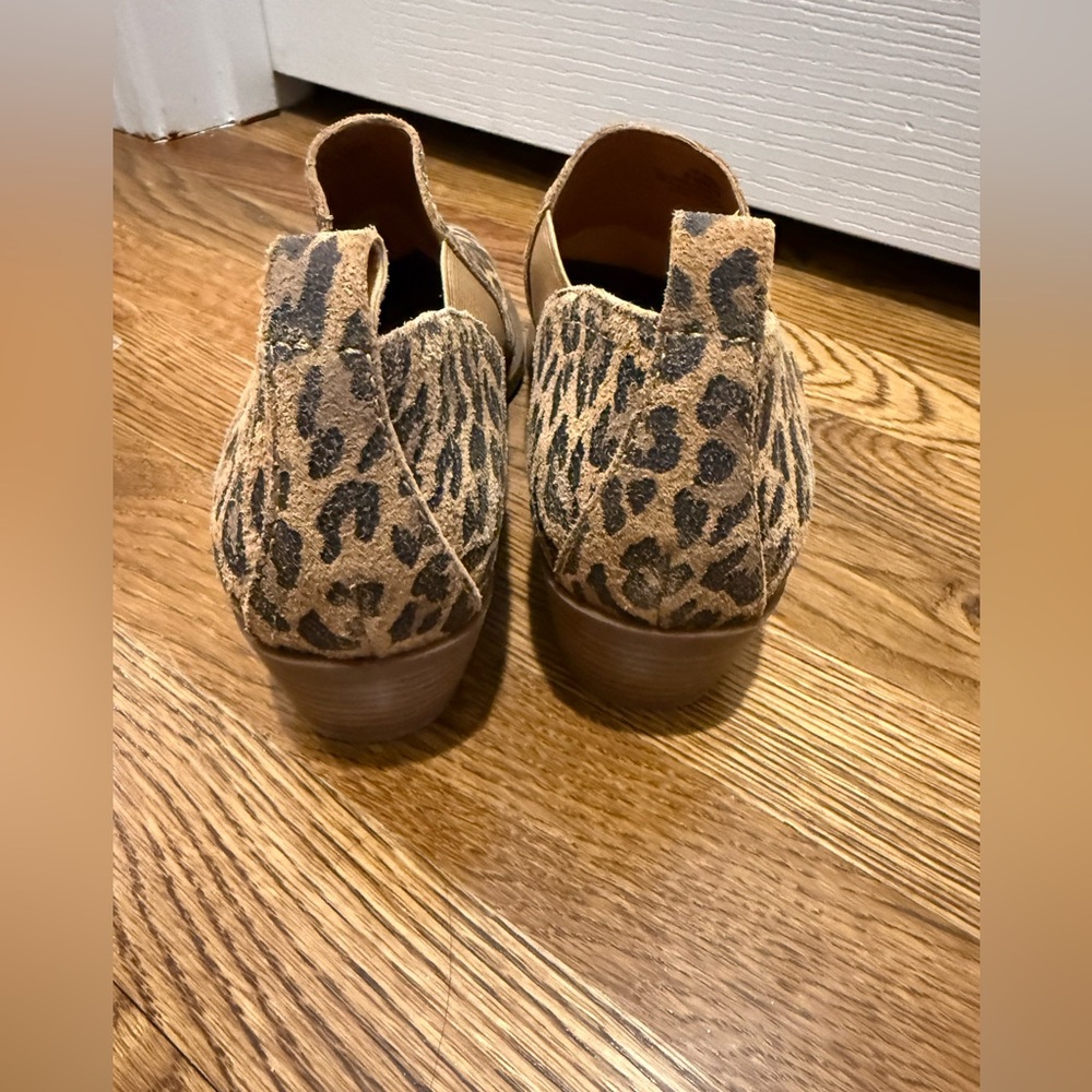 Lucky Brand Leopard Print Ankle Booties size 9.5 - Picture 2 of 9